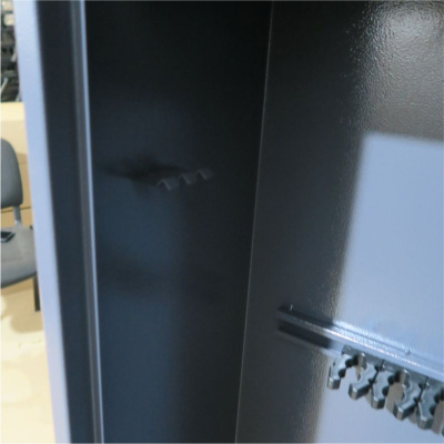 Оружейный сейф Stalker S9 (фото), размеры: 1400x450x280 мм., для хранения 5 руж. высотой до 1390 мм.